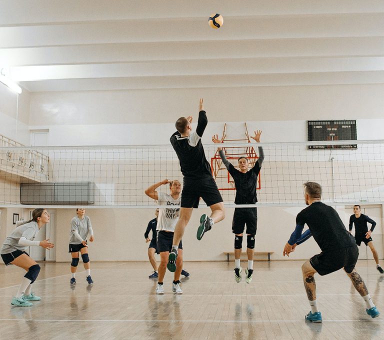 How To Spike The Ball Better In Volleyball - With Training Ideas - We ...